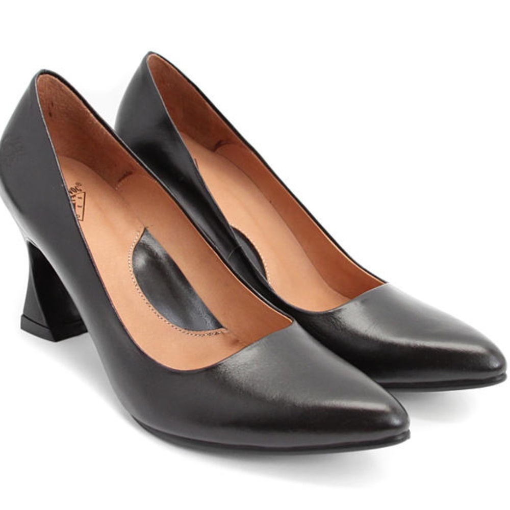 John Fluevog Black Pointed Leather Pumps with Sculpted Block Heel